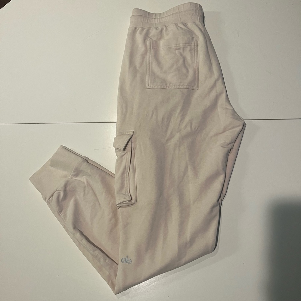 Alo yoga sweatpants